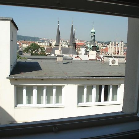 Pension Unie Прага Экстерьер фото