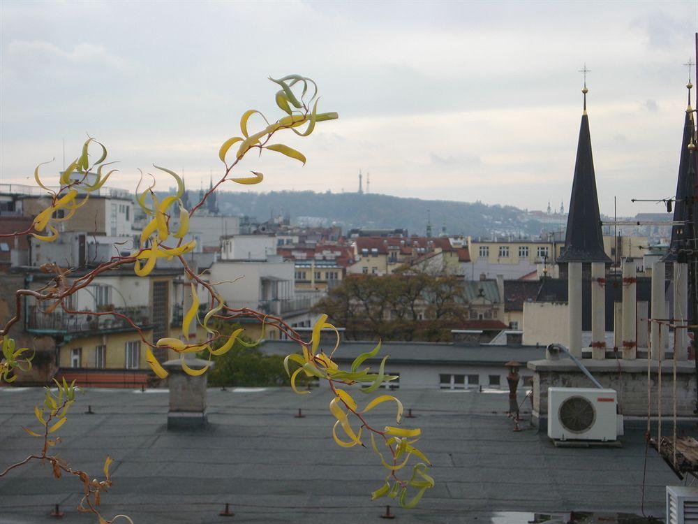 Pension Unie Прага Экстерьер фото