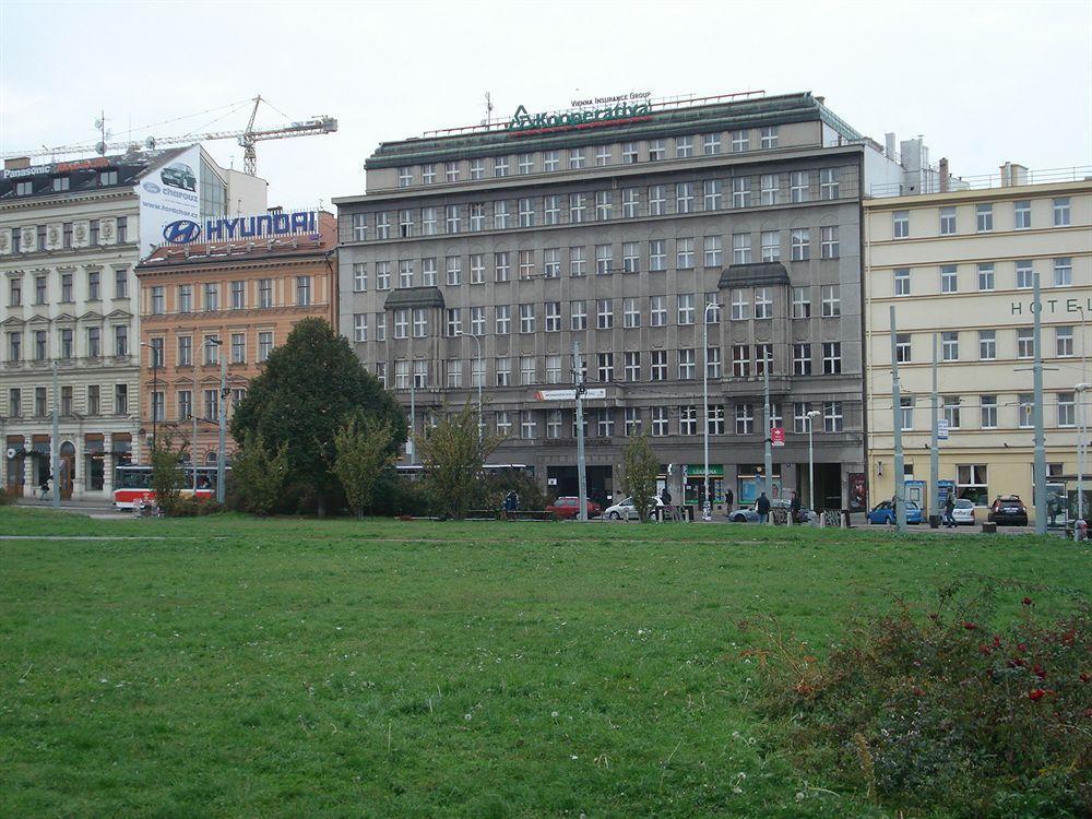 Pension Unie Прага Экстерьер фото