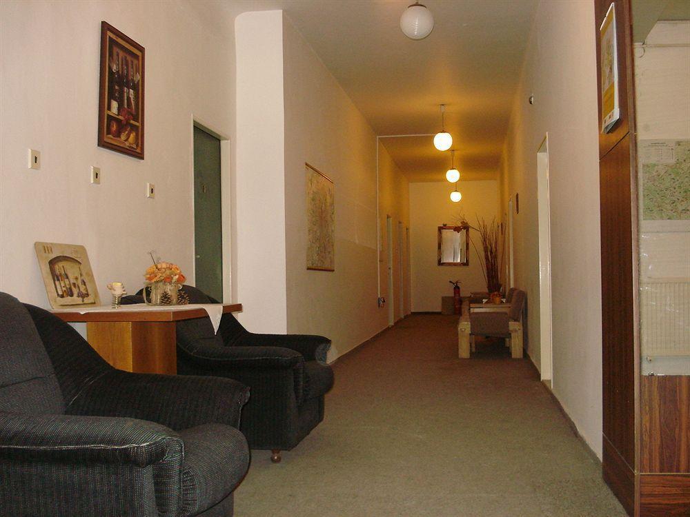 Pension Unie Прага Экстерьер фото